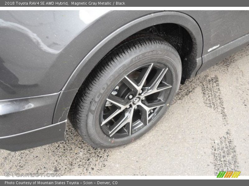 Magnetic Gray Metallic / Black 2018 Toyota RAV4 SE AWD Hybrid