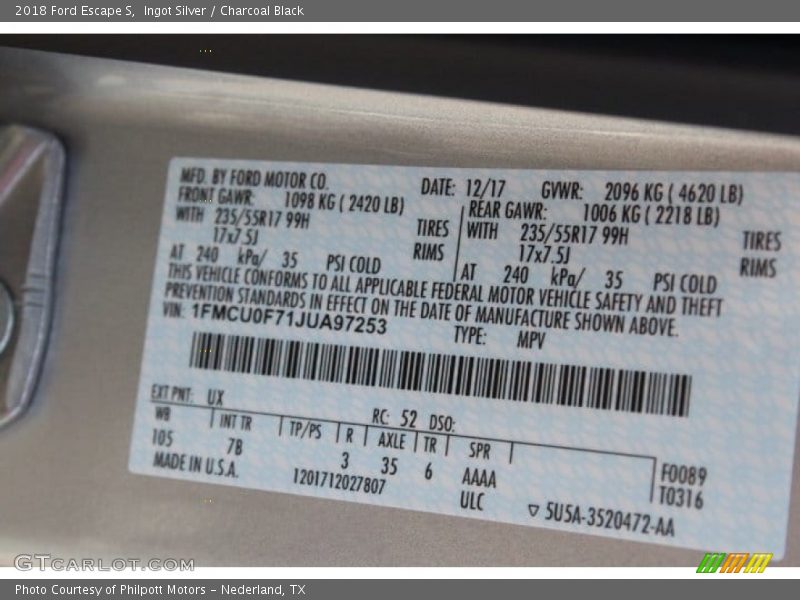Ingot Silver / Charcoal Black 2018 Ford Escape S