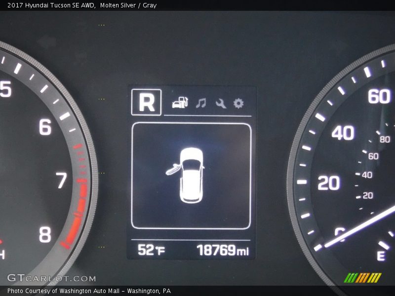 Molten Silver / Gray 2017 Hyundai Tucson SE AWD