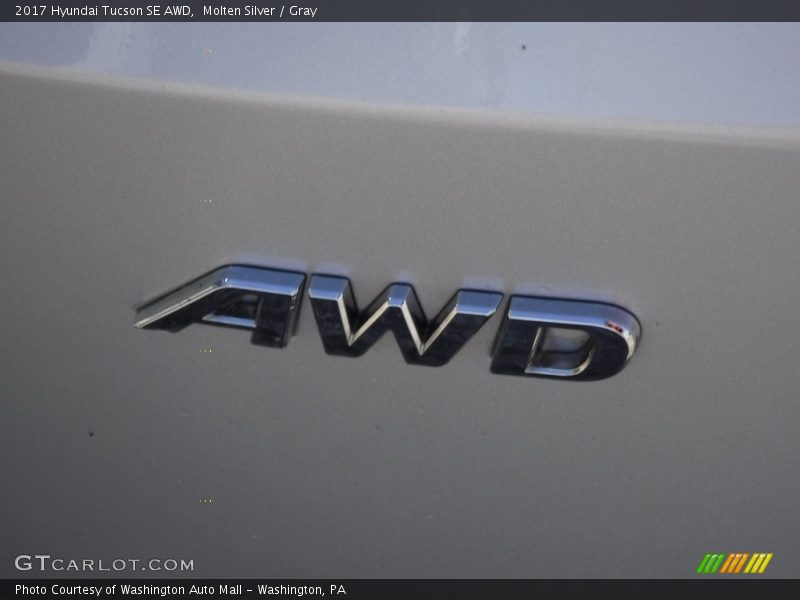 Molten Silver / Gray 2017 Hyundai Tucson SE AWD