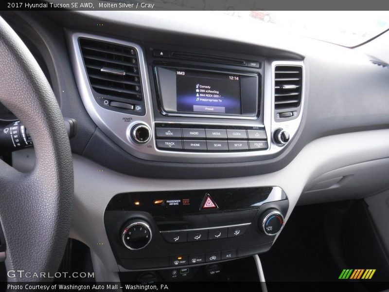 Molten Silver / Gray 2017 Hyundai Tucson SE AWD