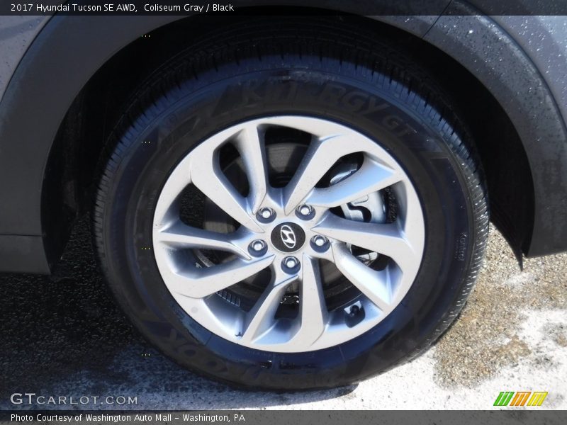 Coliseum Gray / Black 2017 Hyundai Tucson SE AWD
