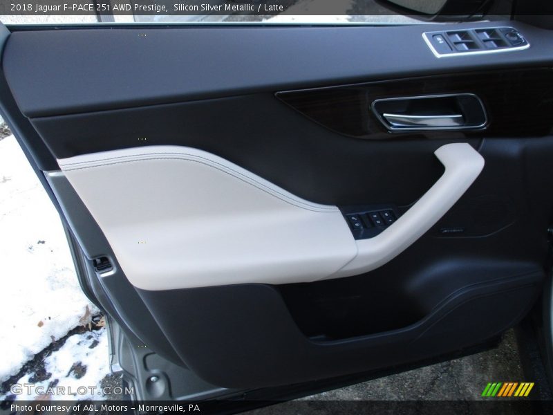 Silicon Silver Metallic / Latte 2018 Jaguar F-PACE 25t AWD Prestige