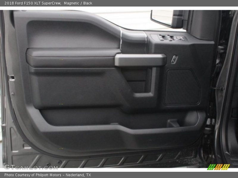 Magnetic / Black 2018 Ford F150 XLT SuperCrew