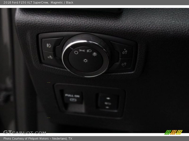 Magnetic / Black 2018 Ford F150 XLT SuperCrew