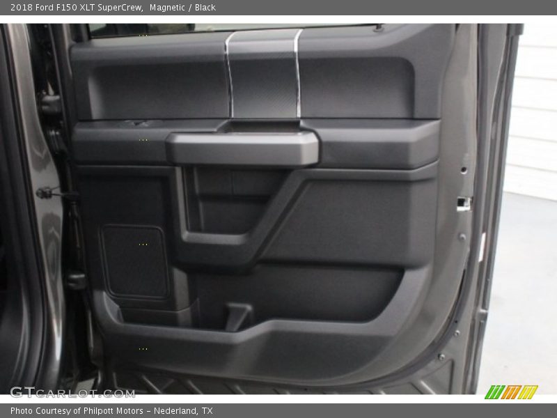 Magnetic / Black 2018 Ford F150 XLT SuperCrew
