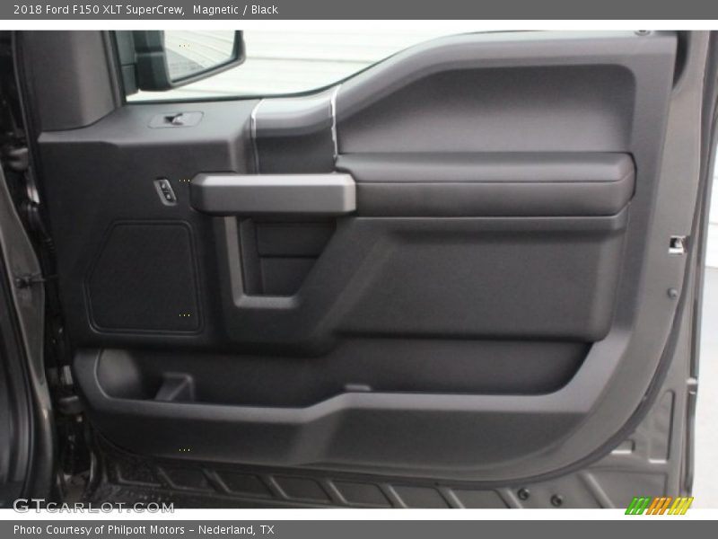 Magnetic / Black 2018 Ford F150 XLT SuperCrew