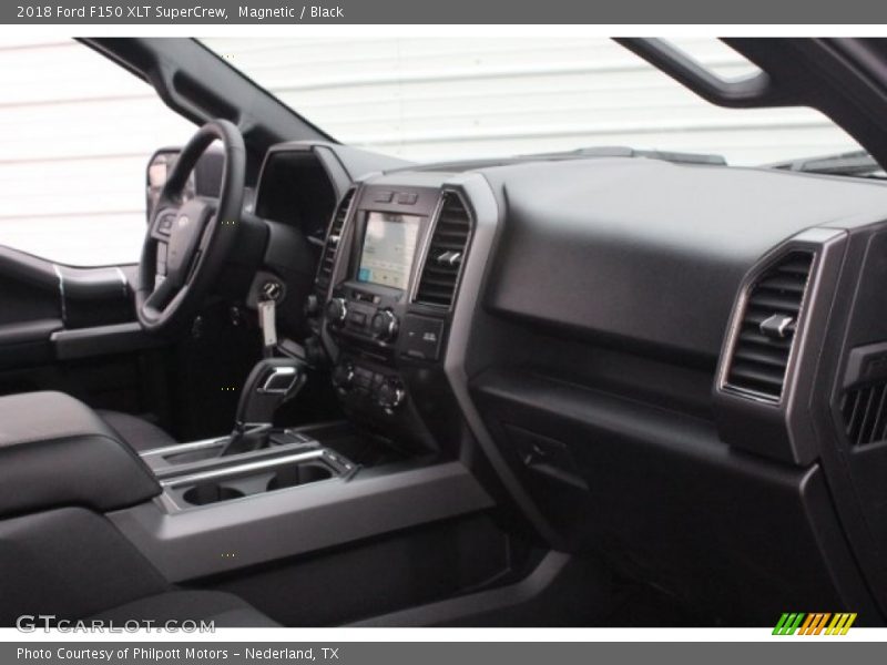 Magnetic / Black 2018 Ford F150 XLT SuperCrew