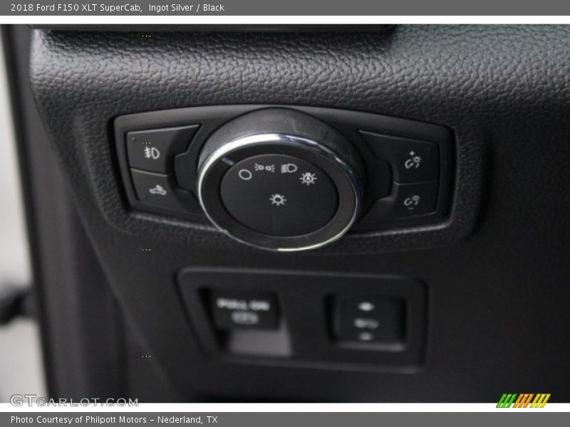 Ingot Silver / Black 2018 Ford F150 XLT SuperCab