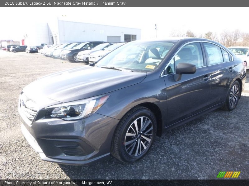 Magnetite Gray Metallic / Titanium Gray 2018 Subaru Legacy 2.5i