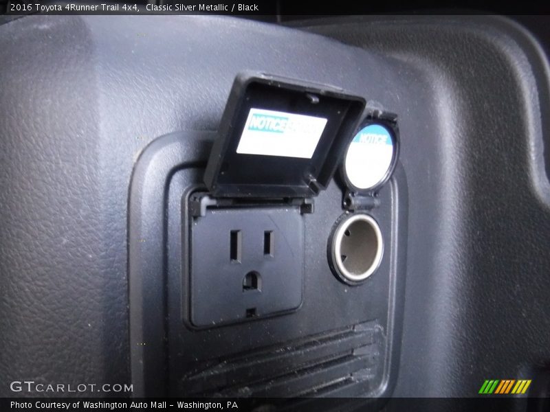 Classic Silver Metallic / Black 2016 Toyota 4Runner Trail 4x4