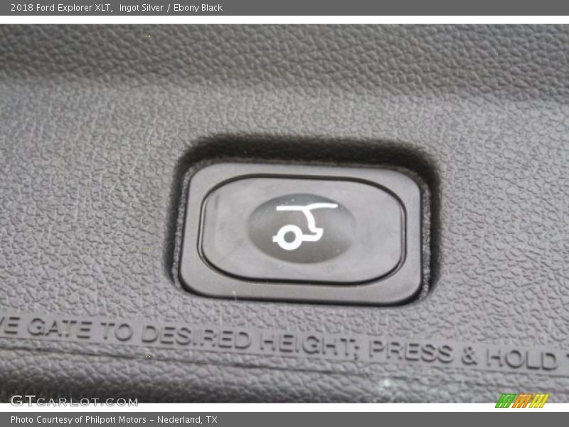 Ingot Silver / Ebony Black 2018 Ford Explorer XLT