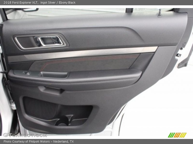Ingot Silver / Ebony Black 2018 Ford Explorer XLT
