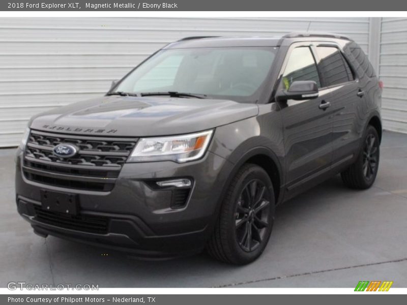 Magnetic Metallic / Ebony Black 2018 Ford Explorer XLT