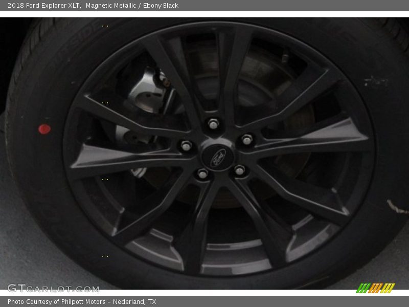 Magnetic Metallic / Ebony Black 2018 Ford Explorer XLT