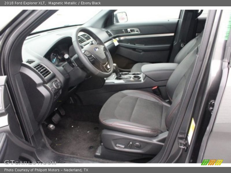 Magnetic Metallic / Ebony Black 2018 Ford Explorer XLT