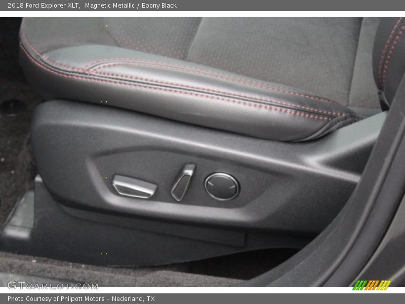 Magnetic Metallic / Ebony Black 2018 Ford Explorer XLT