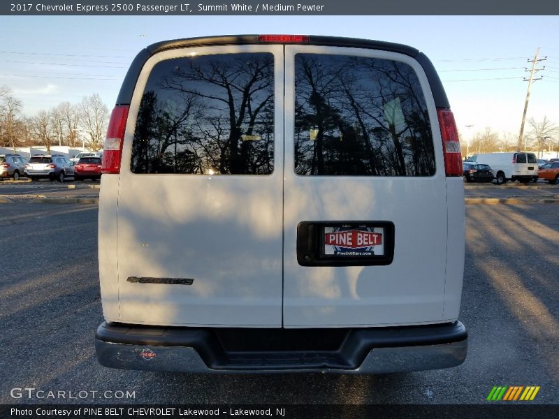 Summit White / Medium Pewter 2017 Chevrolet Express 2500 Passenger LT