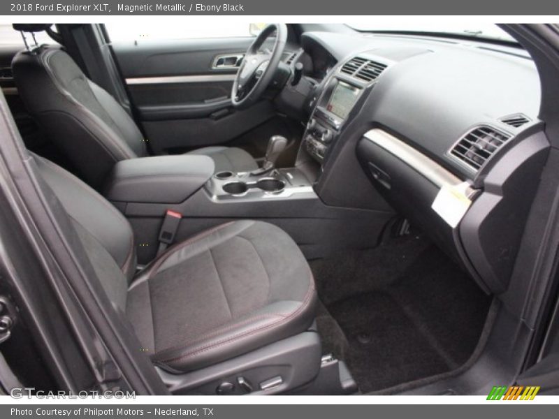 Magnetic Metallic / Ebony Black 2018 Ford Explorer XLT