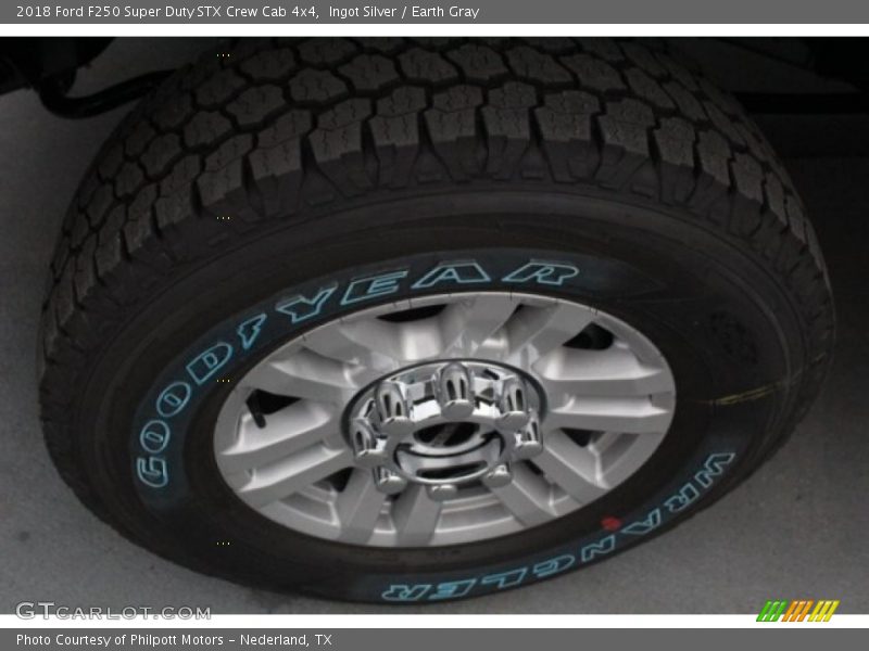 Ingot Silver / Earth Gray 2018 Ford F250 Super Duty STX Crew Cab 4x4