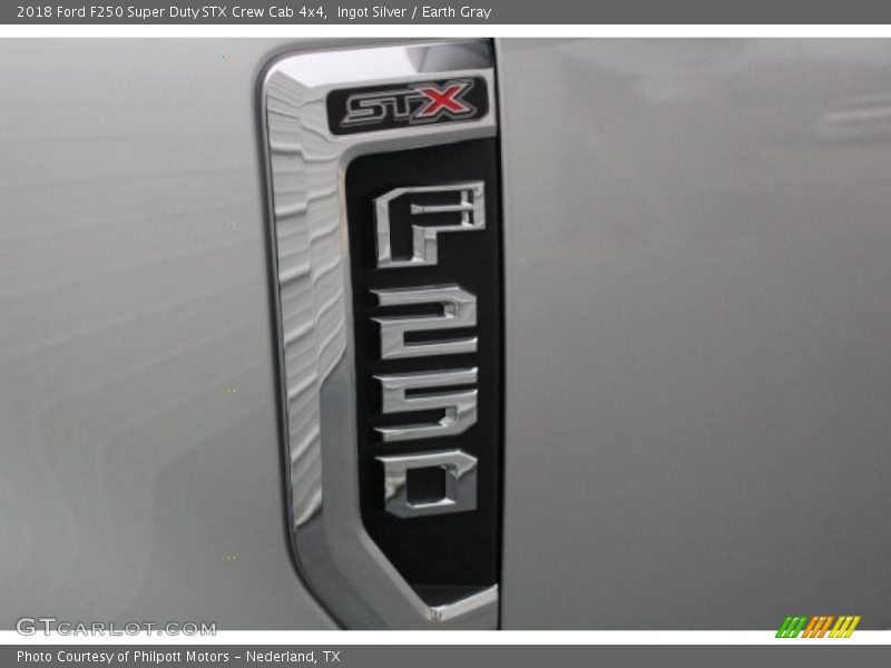 Ingot Silver / Earth Gray 2018 Ford F250 Super Duty STX Crew Cab 4x4