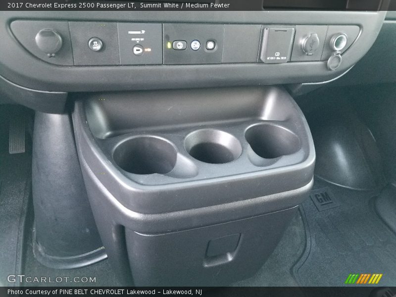 Summit White / Medium Pewter 2017 Chevrolet Express 2500 Passenger LT
