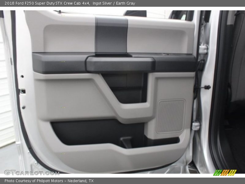 Ingot Silver / Earth Gray 2018 Ford F250 Super Duty STX Crew Cab 4x4