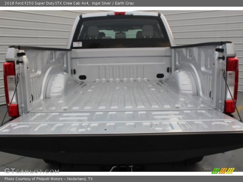 Ingot Silver / Earth Gray 2018 Ford F250 Super Duty STX Crew Cab 4x4