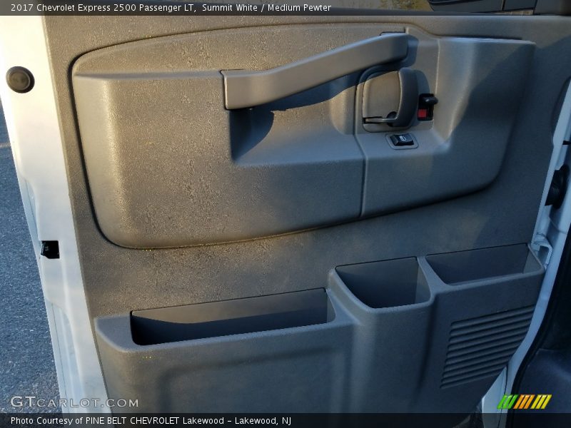 Summit White / Medium Pewter 2017 Chevrolet Express 2500 Passenger LT