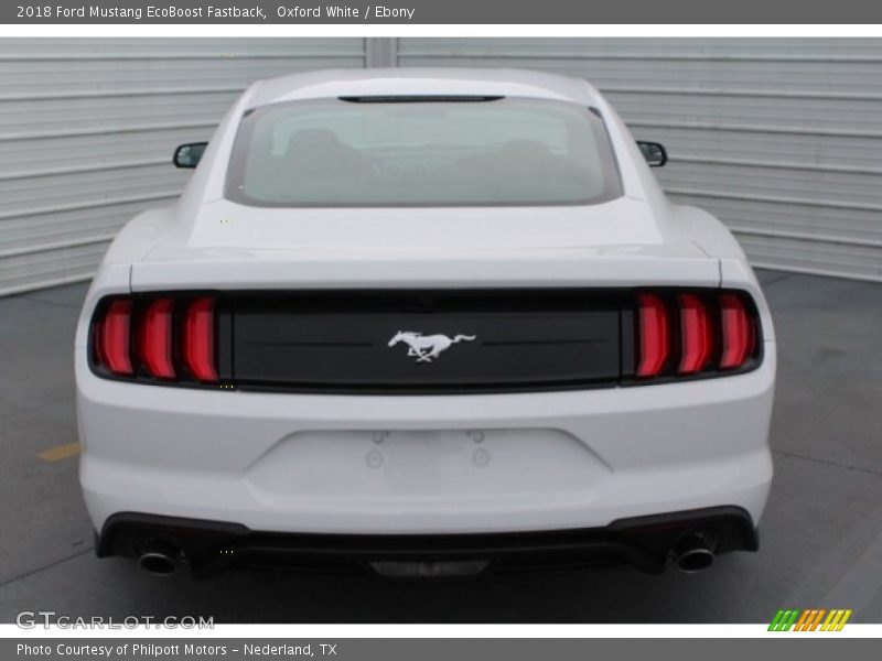 Oxford White / Ebony 2018 Ford Mustang EcoBoost Fastback