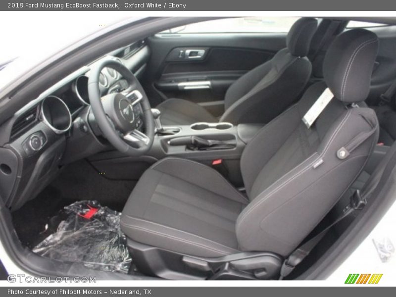 Oxford White / Ebony 2018 Ford Mustang EcoBoost Fastback