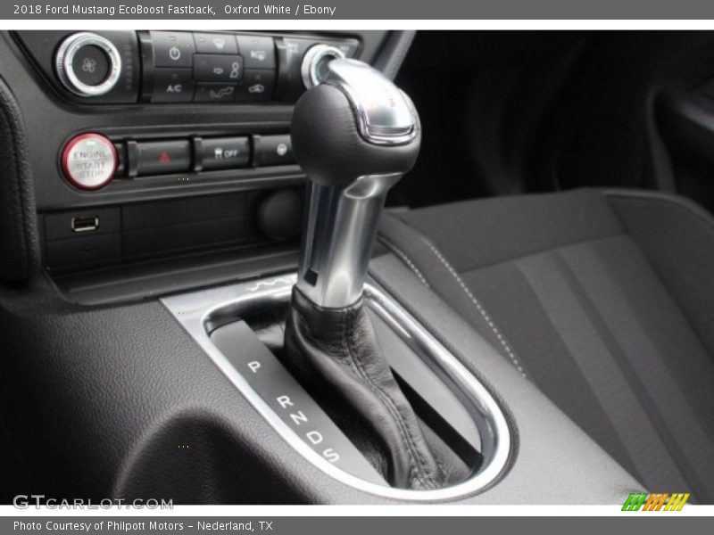Oxford White / Ebony 2018 Ford Mustang EcoBoost Fastback