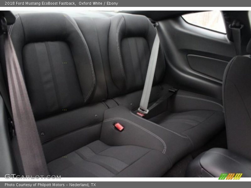 Oxford White / Ebony 2018 Ford Mustang EcoBoost Fastback