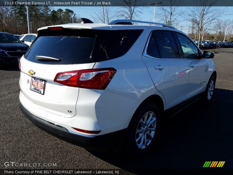 Iridescent Pearl Tricoat / Jet Black 2018 Chevrolet Equinox LT