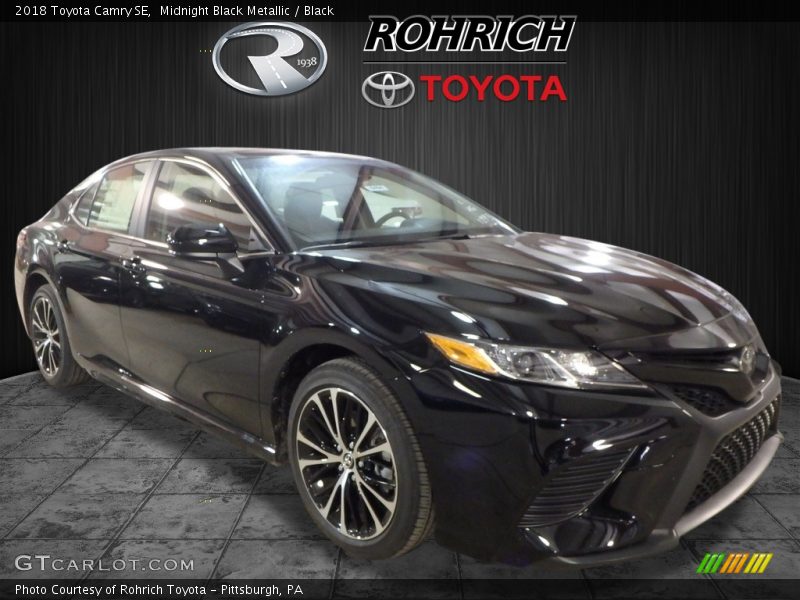 Midnight Black Metallic / Black 2018 Toyota Camry SE