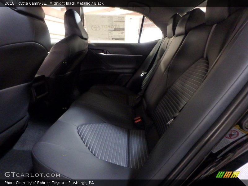 Midnight Black Metallic / Black 2018 Toyota Camry SE