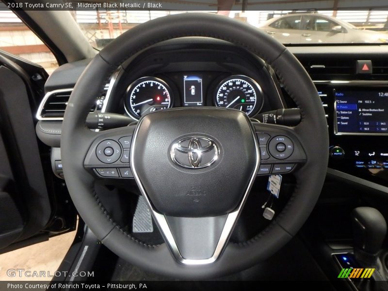 Midnight Black Metallic / Black 2018 Toyota Camry SE