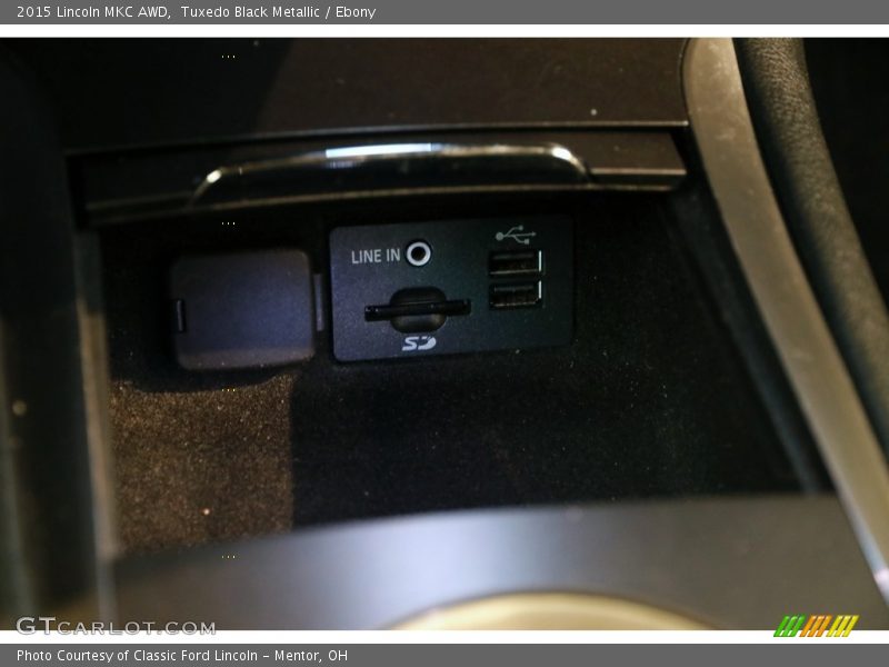 Tuxedo Black Metallic / Ebony 2015 Lincoln MKC AWD