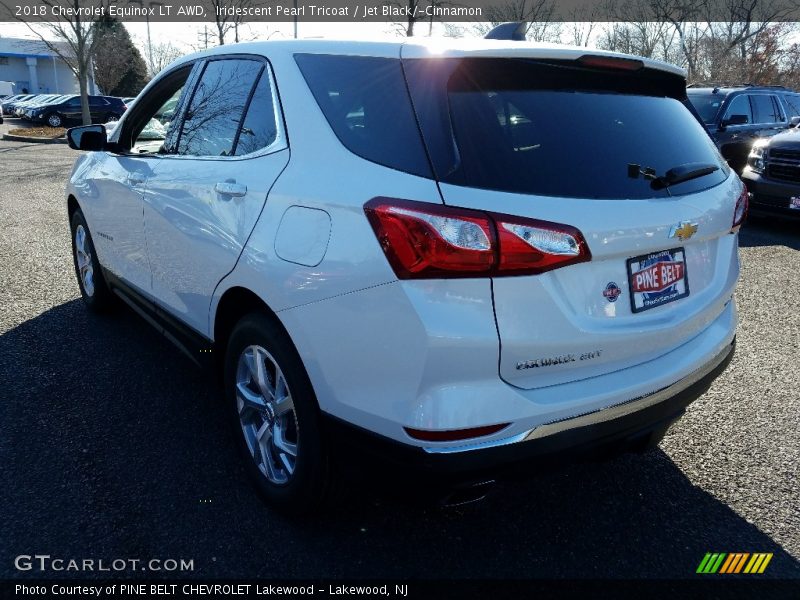 Iridescent Pearl Tricoat / Jet Black/­Cinnamon 2018 Chevrolet Equinox LT AWD