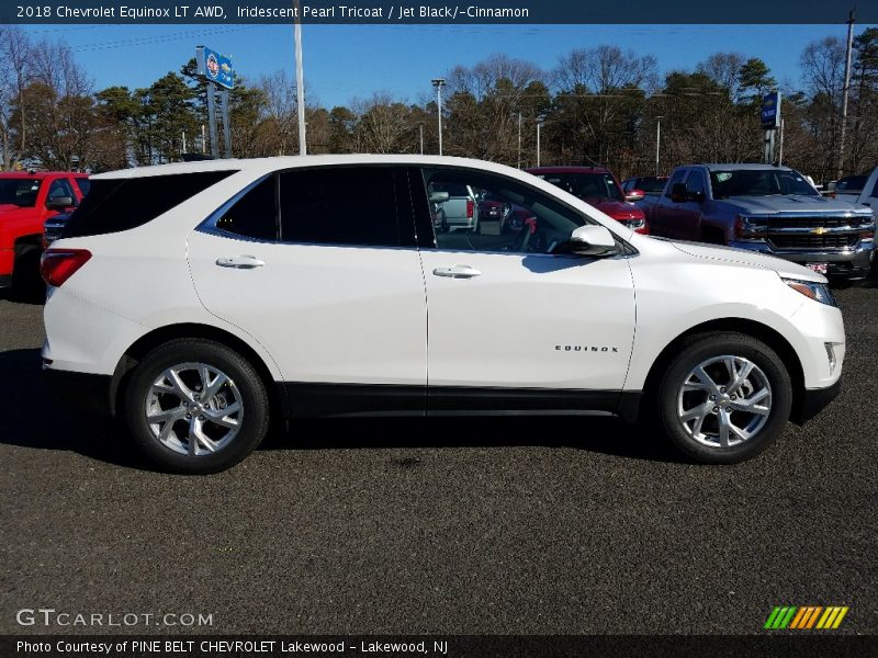 Iridescent Pearl Tricoat / Jet Black/­Cinnamon 2018 Chevrolet Equinox LT AWD