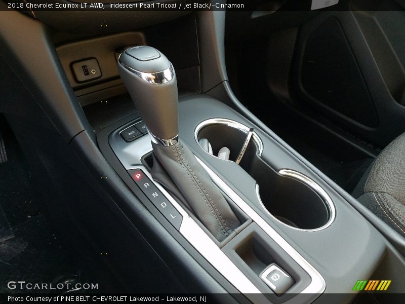 Iridescent Pearl Tricoat / Jet Black/­Cinnamon 2018 Chevrolet Equinox LT AWD