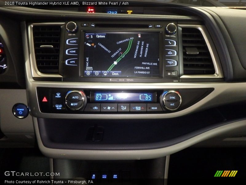 Blizzard White Pearl / Ash 2018 Toyota Highlander Hybrid XLE AWD