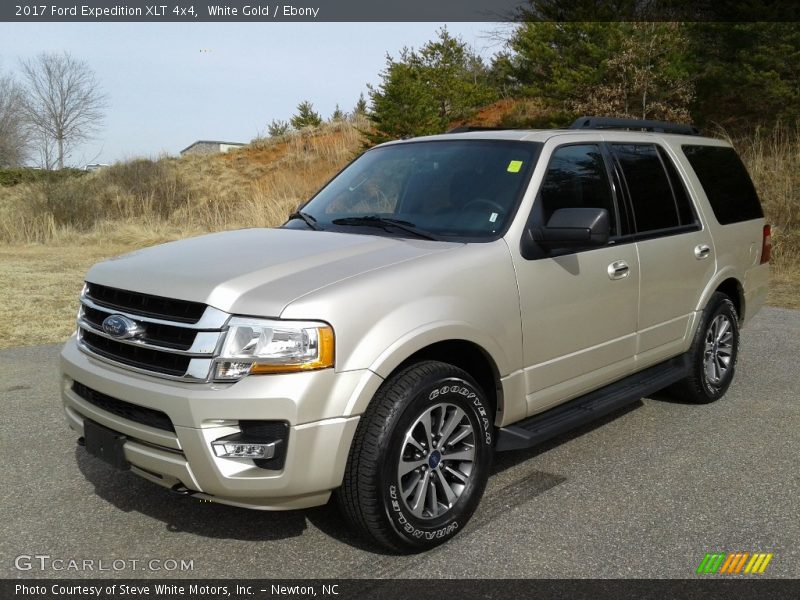 White Gold / Ebony 2017 Ford Expedition XLT 4x4