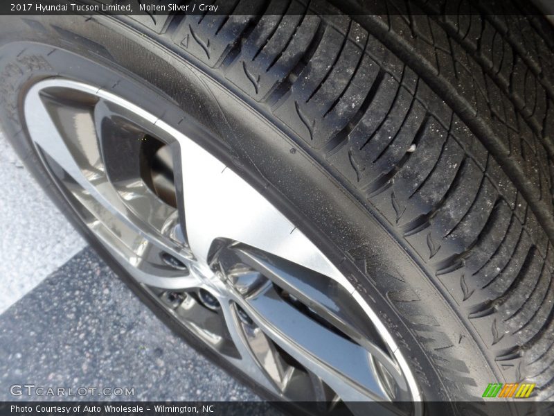 Molten Silver / Gray 2017 Hyundai Tucson Limited