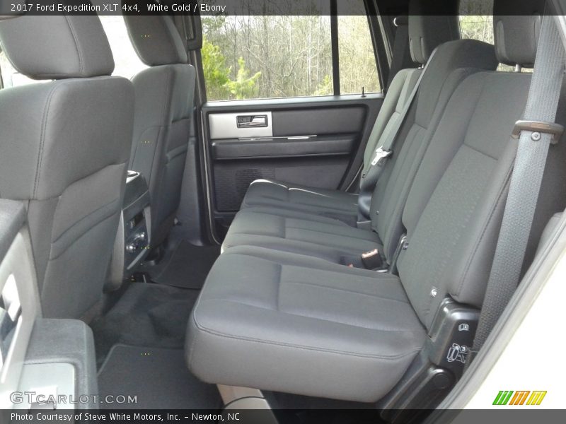 White Gold / Ebony 2017 Ford Expedition XLT 4x4