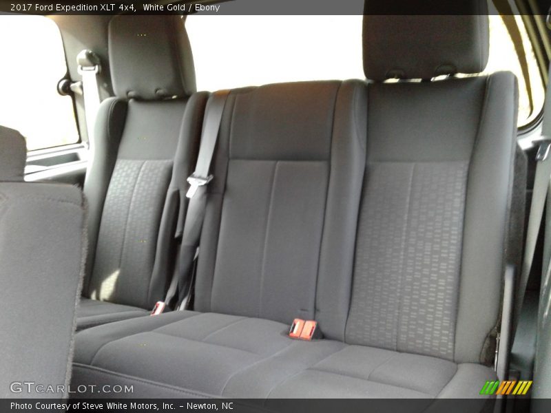 White Gold / Ebony 2017 Ford Expedition XLT 4x4