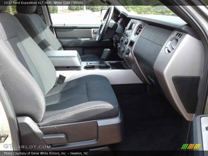 White Gold / Ebony 2017 Ford Expedition XLT 4x4