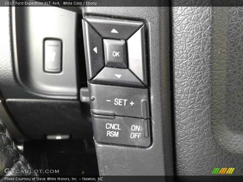 White Gold / Ebony 2017 Ford Expedition XLT 4x4