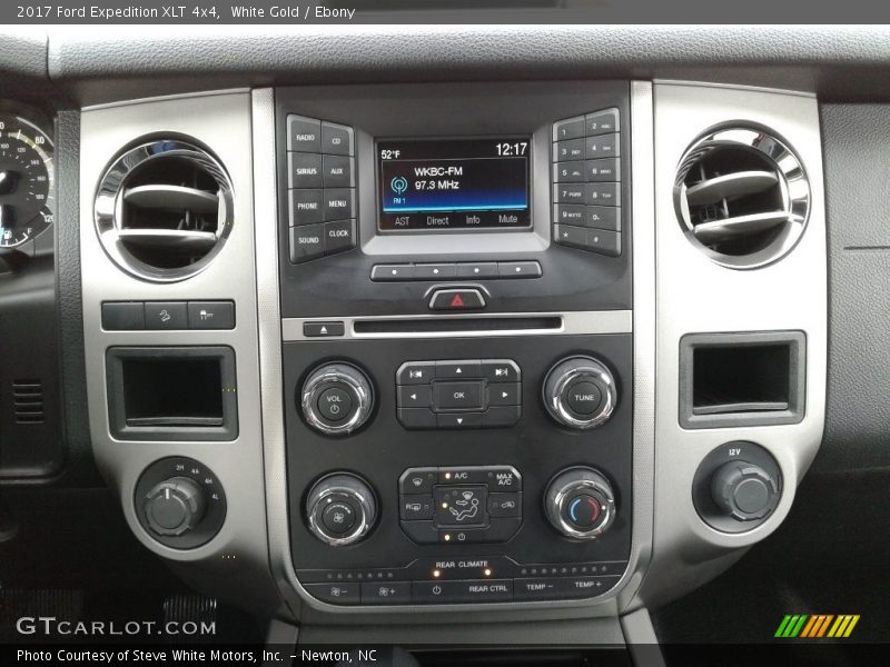 White Gold / Ebony 2017 Ford Expedition XLT 4x4