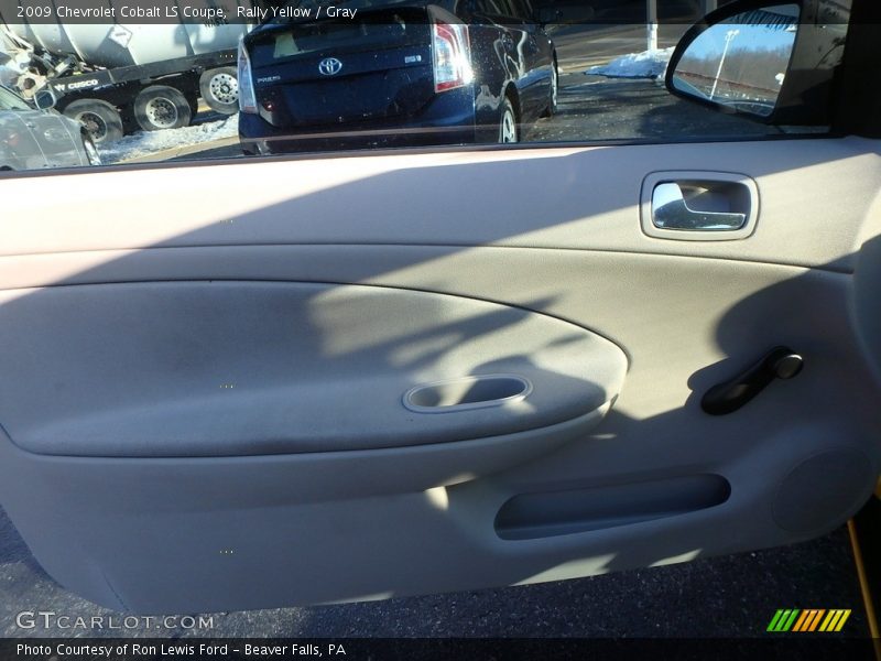Rally Yellow / Gray 2009 Chevrolet Cobalt LS Coupe